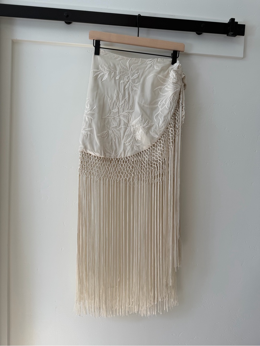 Zara Cream Embroidered High-Low Fringe Skirt